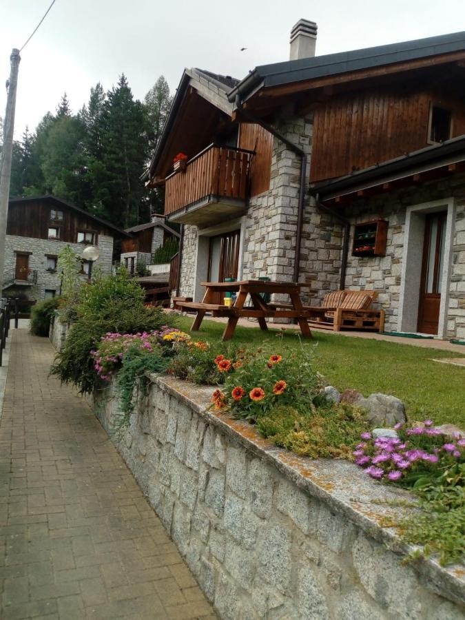 Casa Vacanze Emilio Temù Buitenkant foto