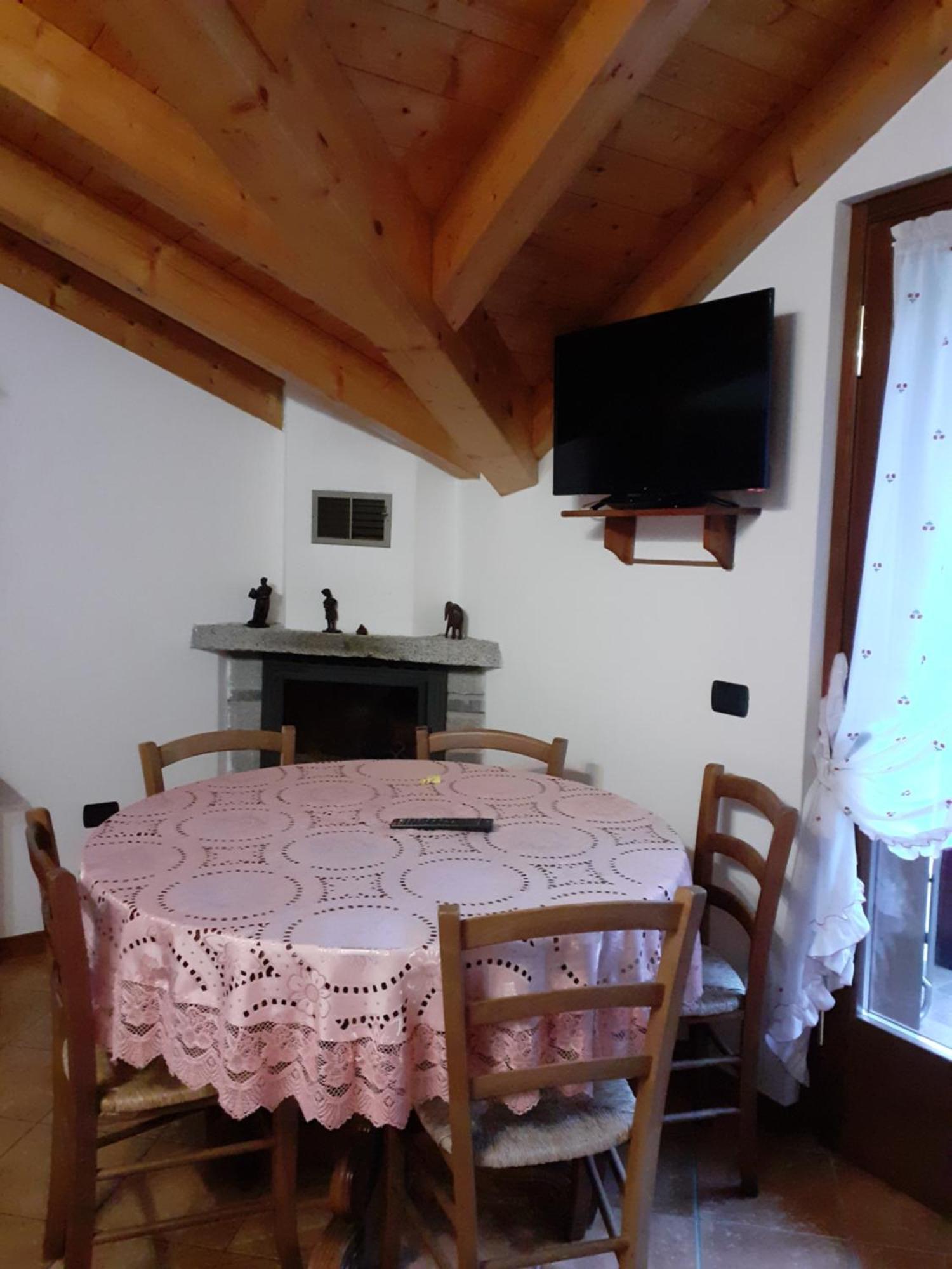 Casa Vacanze Emilio Temù Buitenkant foto