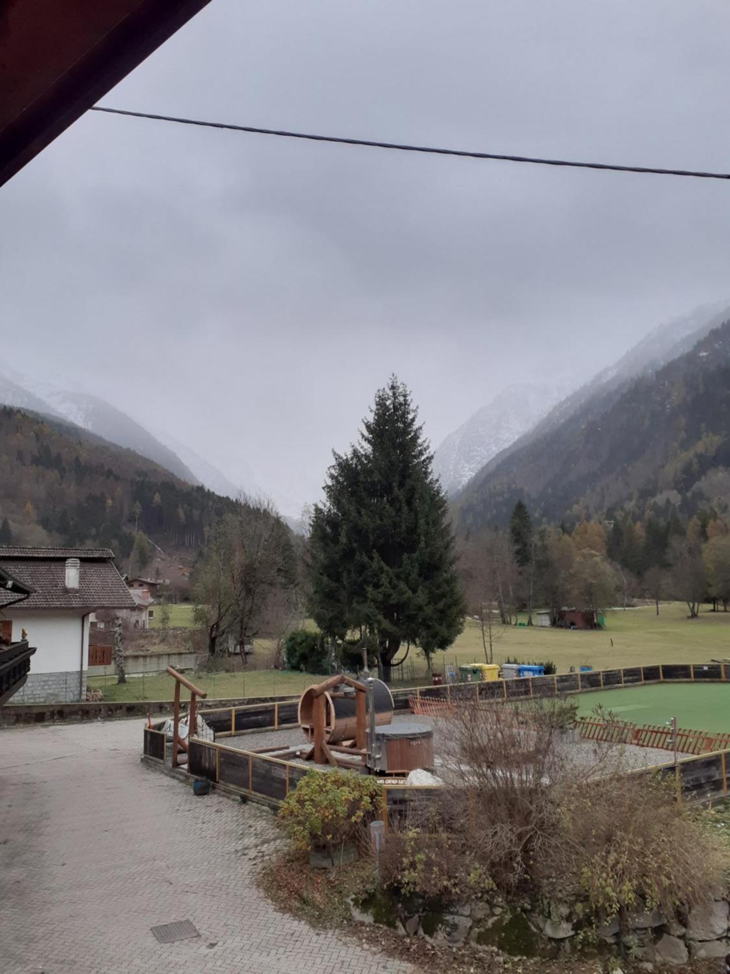 Casa Vacanze Emilio Temù Buitenkant foto